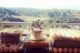 Desi Gn Cakes Cupcakes Wedding Cake Moreno Valley Ca Weddingwire