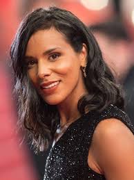 Joyeux anniversaire à SHY'M, 39 ans, née Tamara Marthe le 28 novembre 1985  à Trappes (Yvelines), Chanteuse, auteure-compositrice-interprète, actrice,  danseuse-chorégraphe et animatrice de télévision française. Elle fait ses  premiers pas de chanteuse