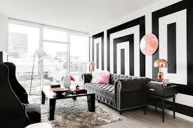 Pick a deep royal shade like debonair (2371) or mali opal (4242) for the accent or main walls of your living just because your home has white walls and other white elements doesn't mean your space is boring. 18 Gorgeous Living Room Color Schemes For Every Taste