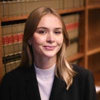 Emma Theis's Instagram, Twitter & Facebook