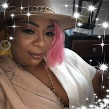 Who is the best wax lady in town?