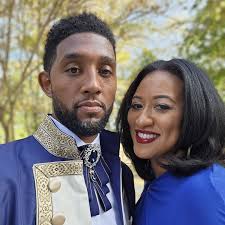 A year ago today, I married my forever person, and it was the best decision  I've ever made! I knew she was the one when we both talked about reading  linear credits!