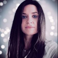 Hayley Sewell's Instagram, Twitter & Facebook