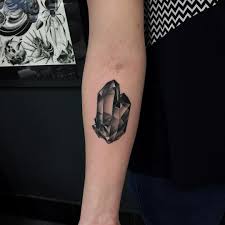 Black And White Gemstone Tattoo Gem Tattoo By Pari Corbitt Crystal Tattoo Serpent Tattoo Gem Tattoo