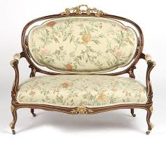 11304053 650794761687376 1061966536 N Jpg 800 710 Gilded Furniture Sofa Furniture Universal Furniture