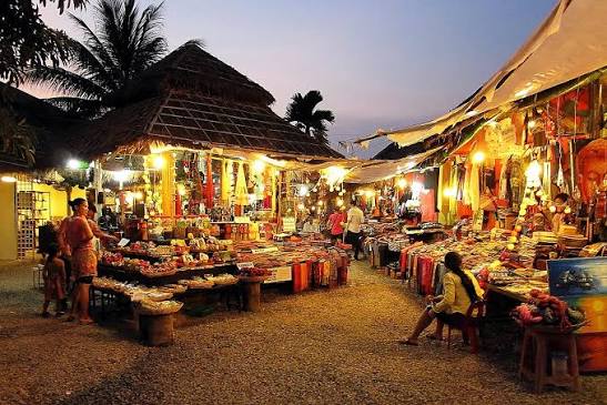 Siem Reap's Night Markets and Tea Houses
