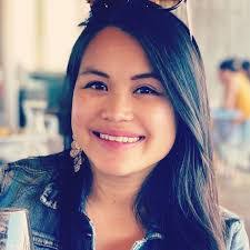 Lesley Olsen's Instagram, Twitter & Facebook