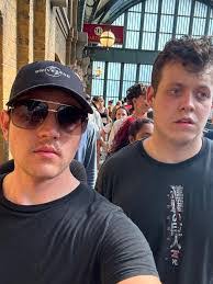 Vincent Saputo's Instagram, Twitter & Facebook