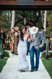 Cowgirl Wedding Dresses To Walk Down The Aisle In Cowgirl Wedding Dress Cowgirl Wedding Wedding Dress Styles