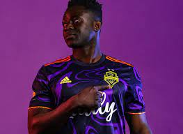In the mls era of the seattle sounders, third kits have fluctuated from being amped up. Artsea Seattle Sounders Take A Psychedelic Jimi Hendrix Trip Crosscut