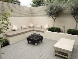 Pin By Sarah Jones On Garden Garden Seating Area Backyard Modern Garden