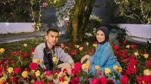 Lirik lagu dan video klip. Nabila Razali S Confusing Song Gets Millions Of Views And Haters Coconuts Kl