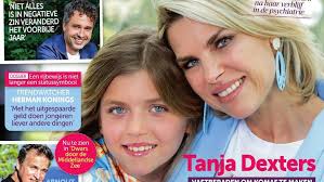 Showbizzenkele filmpjes waarin voormalig miss belgië tanja dexters en haar vriend michaël peeters met een ander koppel al vechtend in de haven van marbella over de grond rollen, gaan momenteel. Onaangename Verrassing Voor Tanja Dexters Showbizzsite