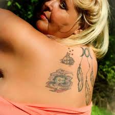 Angel Rae (@AngelRae73)