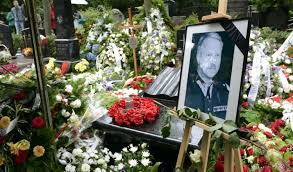 Jak ustalił nieoficjalnie reporter rmf fm roman osica, petelicki prawdopodobnie popełnił samobójstwo. Gen Slawomir Petelicki Pochowany Na Powazkach Wojskowych Dzieje Pl Historia Polski