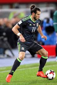 With three goals, and so much more creative play on top of that, he was the driving force of the country's fairy. Gareth Bale Geburtstag Alter Und Sternzeichen