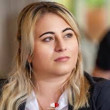 Robert Posa's Instagram, Twitter & Facebook