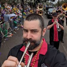 Ian Huling's Instagram, Twitter & Facebook