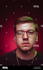 Idles jon beavis portrait hi-res stock photography and images