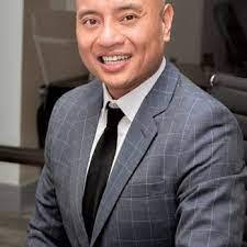 Loc Dang's Instagram, Twitter & Facebook