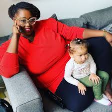 „ik ben haar letterlijk afgevallen, roept shirma dansend, terwijl ze naar een dame naast haar wijst die 57 kilo weegt. Respect Shirma Rouse Is 50 Kilo Afgevallen Nouveau