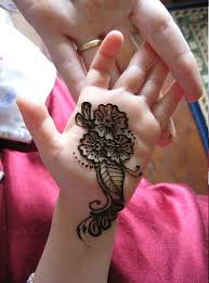 Aneka gambar mewarnai gambar mewarnai booklet untuk anak. Henna Untuk Anak Anak Perempuan Remaja Dan Cara Memakai Henna Yang Aman Henna Tato