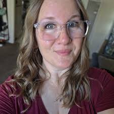 Is misting necessary for a gecko preparing to molt?