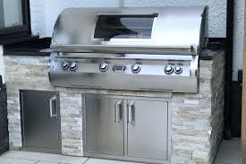 Louis, missouri in 1945, and family owned ever since, is the leading manufacturer of commercial refrigeration equipment in the world, with over half of the commercial refrigeration market. Outdoor Kitchens Built In Bbqs By Fire Magic