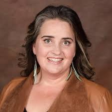 Leslie Blevins's Instagram, Twitter & Facebook