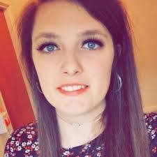 Caitlin Pullen's Instagram, Twitter & Facebook