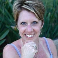 Heather Dube's Instagram, Twitter & Facebook