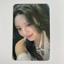 Itzy Guess Who Yuna Photocard Itzy GUESS WHO BENE PC PHOTOCARD MAFIA IN THE  MORNING (YEJI, RYUJIN, LIA, CHAERYEONG, YUNA) BENEFIT MECIMA