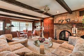 Curvaceous interior design by arthur elrod. 1970s Interior Design Done Superbly In This 1977 Time Capsule House
