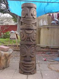tiki totem art creatif artiste plasticien art