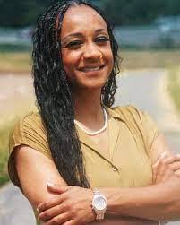 Alisha Coffey's Instagram, Twitter & Facebook