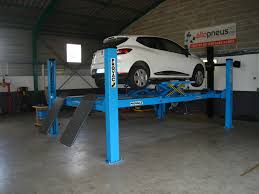 Well equipped self catering apartment clean, quiet close to shops close to historic centre fairly close to railway station. Self Garage Sarl Lavage Auto Plaisance Tarifs Self Garage