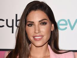 Moeder Wesley Sneijder woedend op Yolanthe Cabau