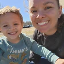 Ebook alternatives to Kindle and iBooks?