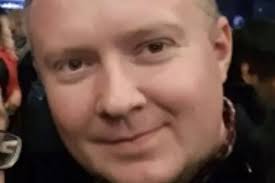 Obese Scots dad sheds 14st after being horrified by wedding photos