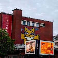 M Chat Tripostal A Lille Steetart Artup Chat Cat Chatjaune Publicite Geluk Artderue Miaou Graphicdesign Graph In 2020 Broadway Shows Aperol Spritz Spritz