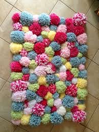 Diy Wohnideen Teppich Oder Fussmatte Selbst Basteln Bommel Machen Bommel Teppich Diy Wohnideen