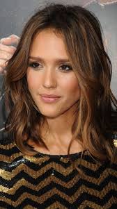 Jessica alba wearing her hair in a bob. Pin On Hair