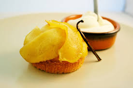 Sable Breton A La Fleur De Sel Pomme Compotee Au Four Au Beurre Sale Creme Montee Alimentation Recettes De Collations Dessert