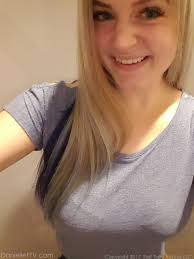 Amateur model with big natural tits takes nude and non nude selfies -  PornPics.com