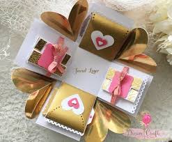 Feliz Cumpleanos Caja De Explosion Con Ranuras De Fotos Caja Etsy Birthday Explosion Box Exploding Gift Box Scrapbook Box