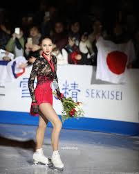 Skate Canada гран при по фигурному катанию 2019 20 Yaponskij Figurist Schitaet Zagitovu Obladatelnicej Idealnyh Nog Yaponskij Figurist Dajsuke Takahasi Vo Vr Russian Figure Skater Figure Skating Skating Dresses