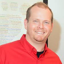 Derek Sommer's Instagram, Twitter & Facebook