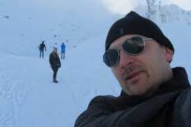 Portret de şofer: Daniel BadEa Cimpoeru, “un om simplu, de la ţară”