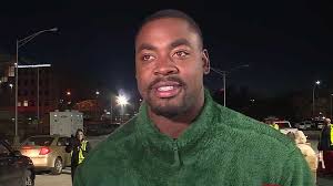 Chris Jones spreads Thanksgiving cheer in Kansas City