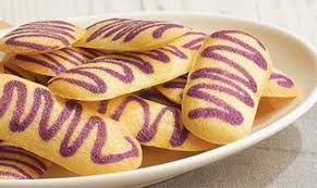 Kocok blue band cake & cookie dan gula halus hingga lembut. Resep Dan Cara Mudah Membuat Kue Lidah Kucing All Recipes